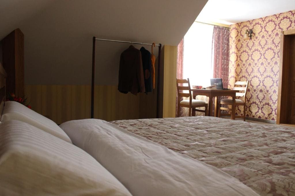 King Suite room - Image 1