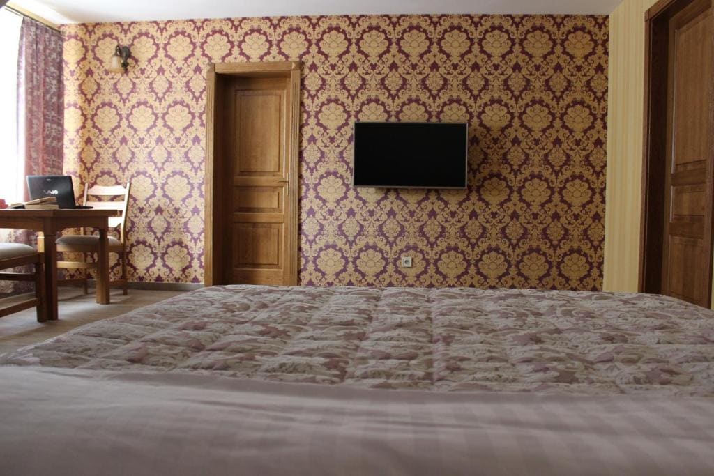 King Suite room - Image 3