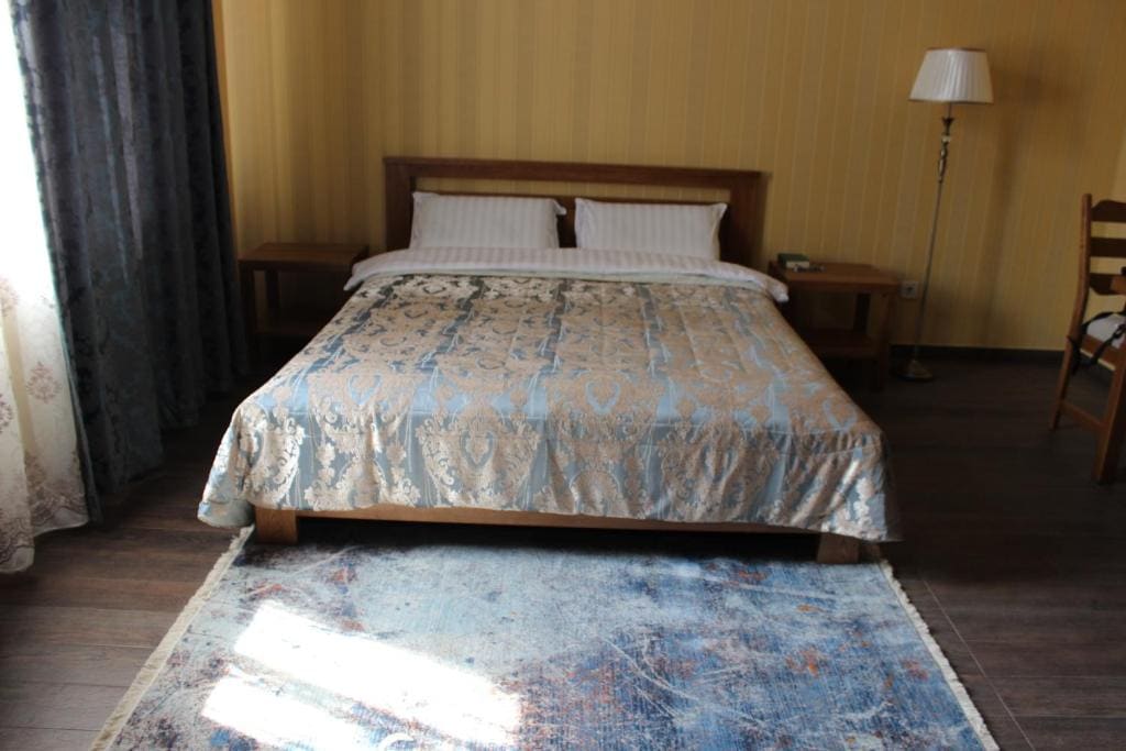 Superior King Suite room - Image 3