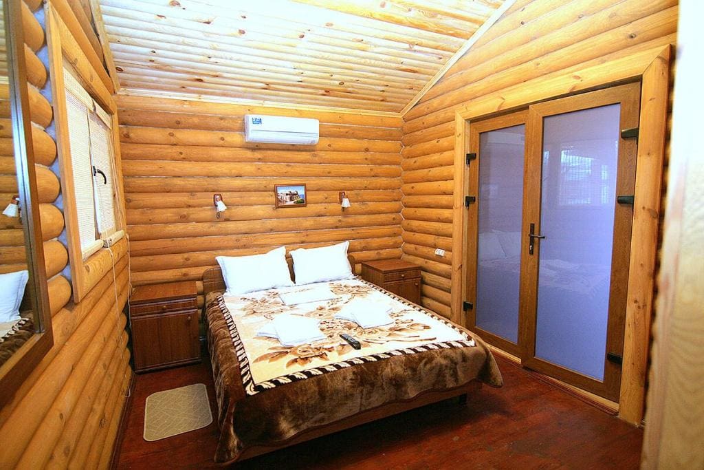 King Suite with Spa Bath room - Image 2