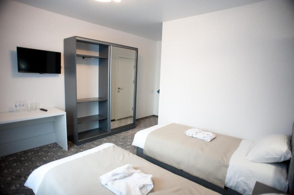 Double or Twin Room room - Image 2