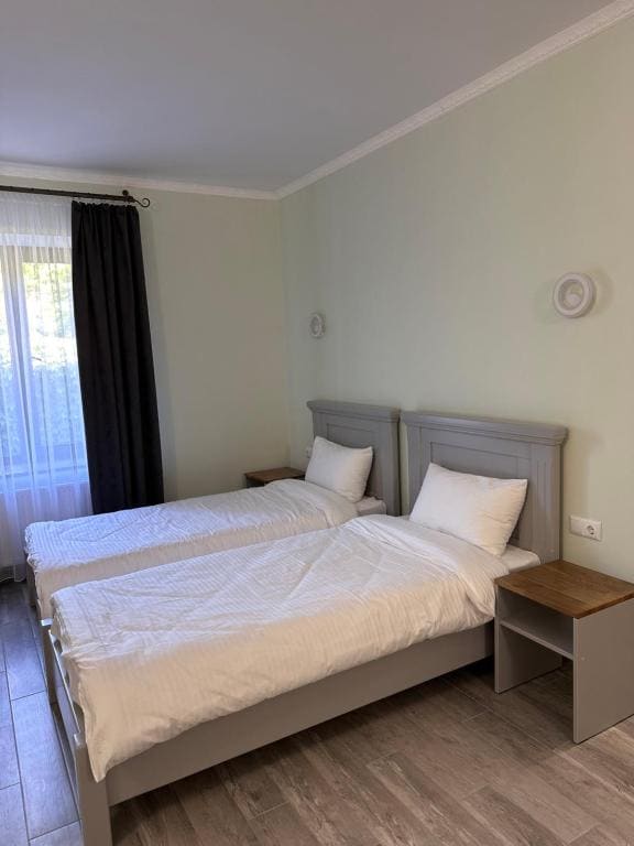 Standard Quadruple Room room - Image 3