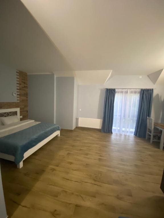 Apartment room - Image 3