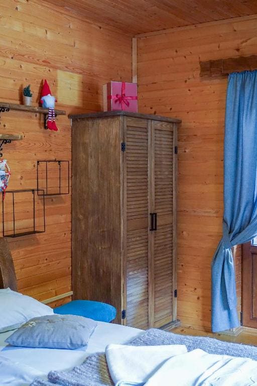 Standard Triple Room room - Image 1
