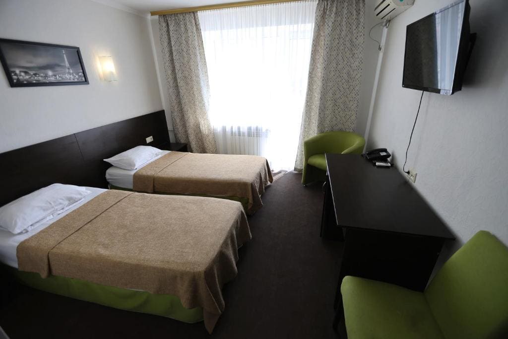 Superior Twin Room room - Image 1