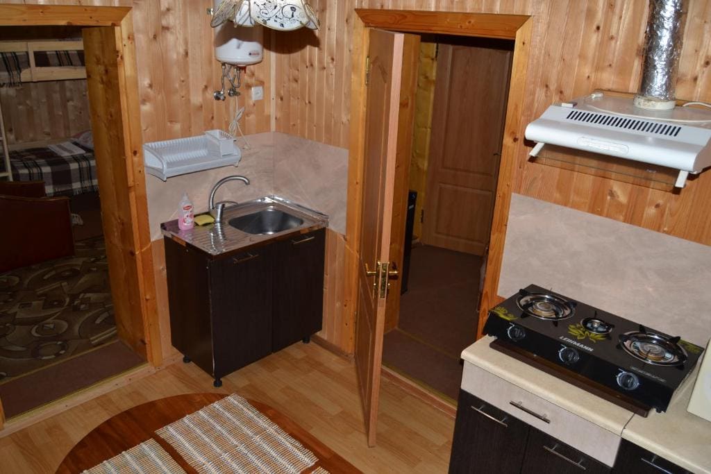 Standard Family Room room - Image 2
