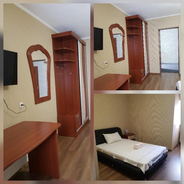 Single Room with Shared Bathroom room - Image 3