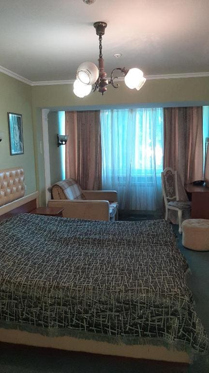 Large Twin Room room - Image 1