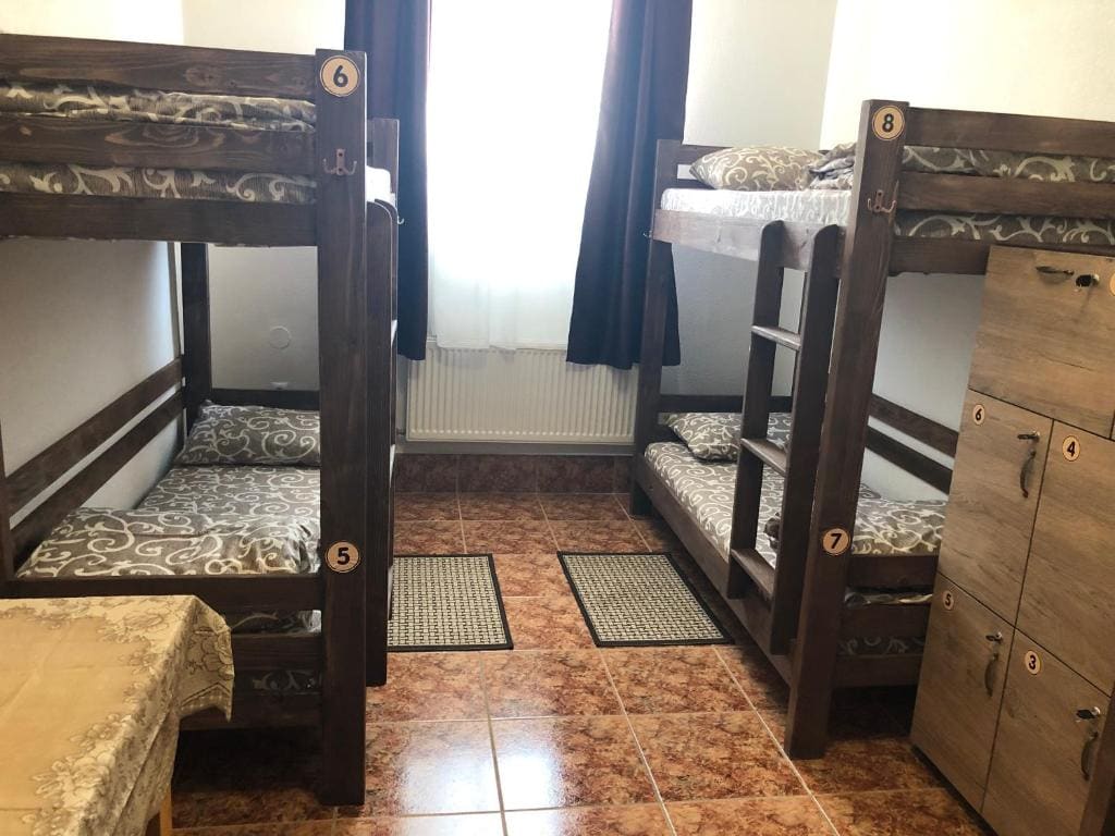 Mixed Dormitory Room room - Image 3