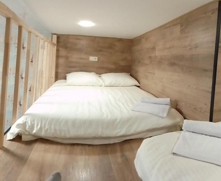 Studio - Split Level room - Image 3