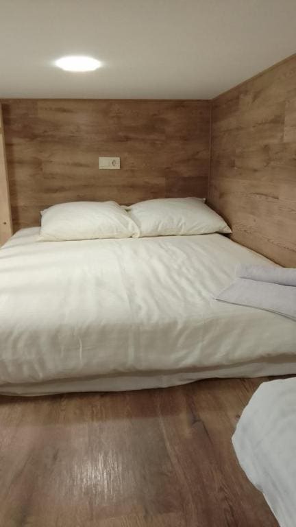 Studio - Split Level room - Image 1