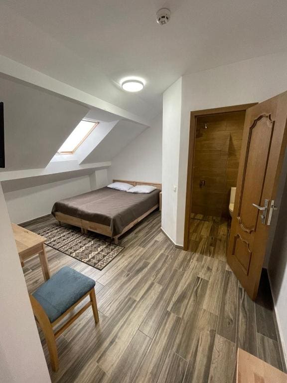 Apartment room - Image 1