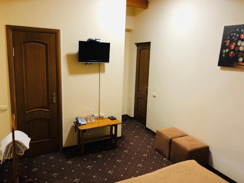 Standard Double Room room - Image 2