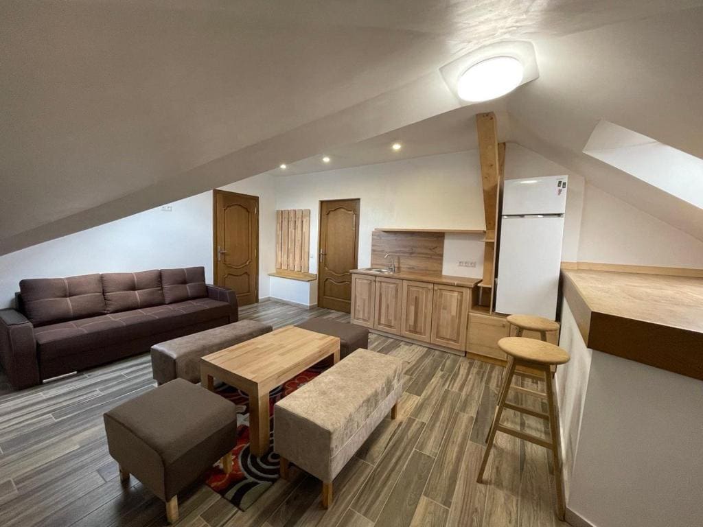 Apartment room - Image 2