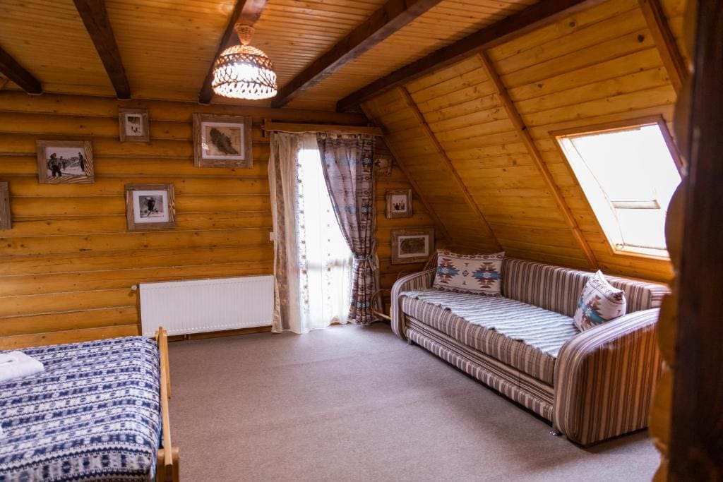 Two-bedroom Room in Attic room - Image 2