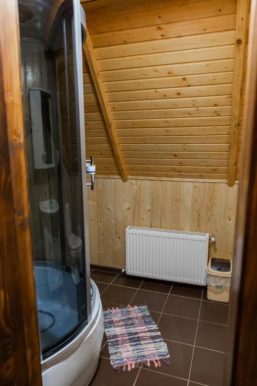 Two-bedroom Room in Attic room - Image 3
