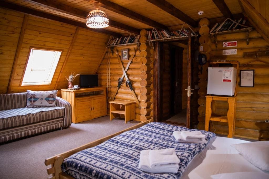 Two-bedroom Room in Attic room - Image 1
