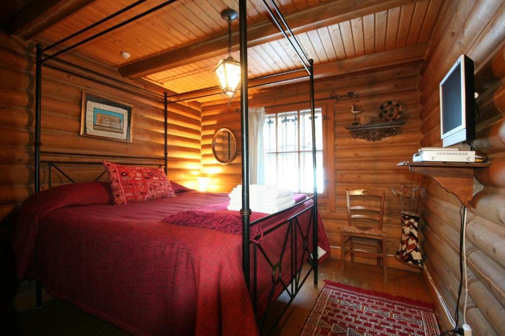 One-Bedroom Suite room - Image 3