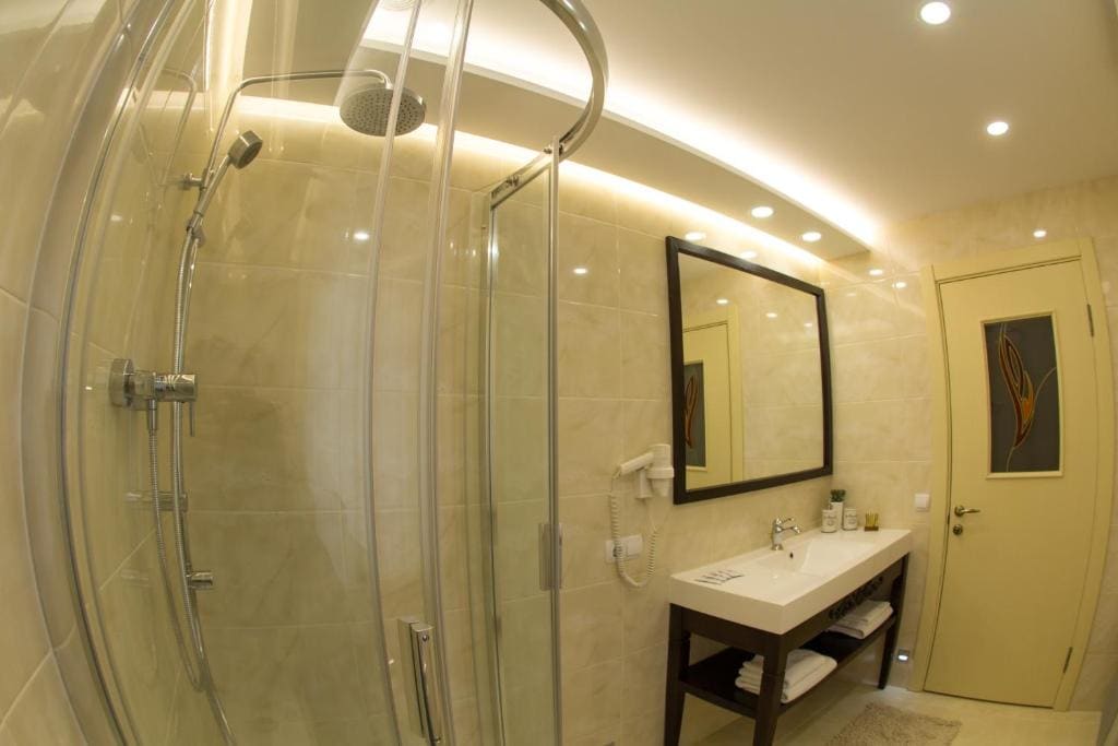 Cottage room - Image 2