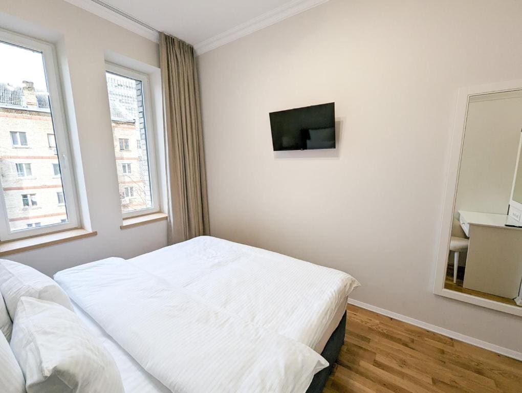Double or Twin Room room - Image 3
