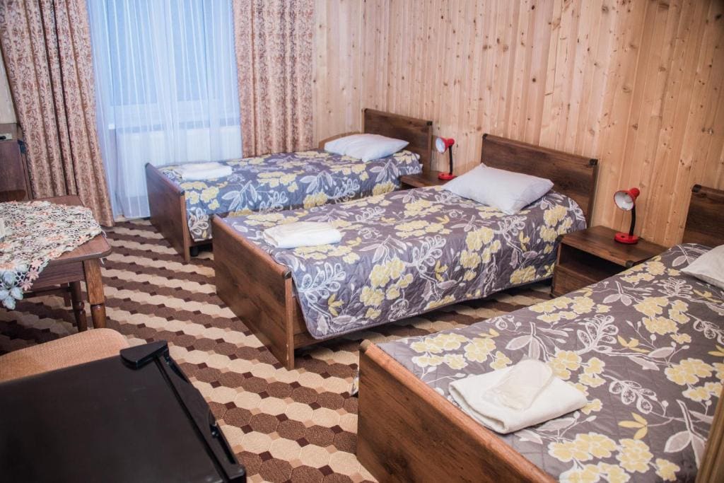 Standard Triple Room room - Image 2