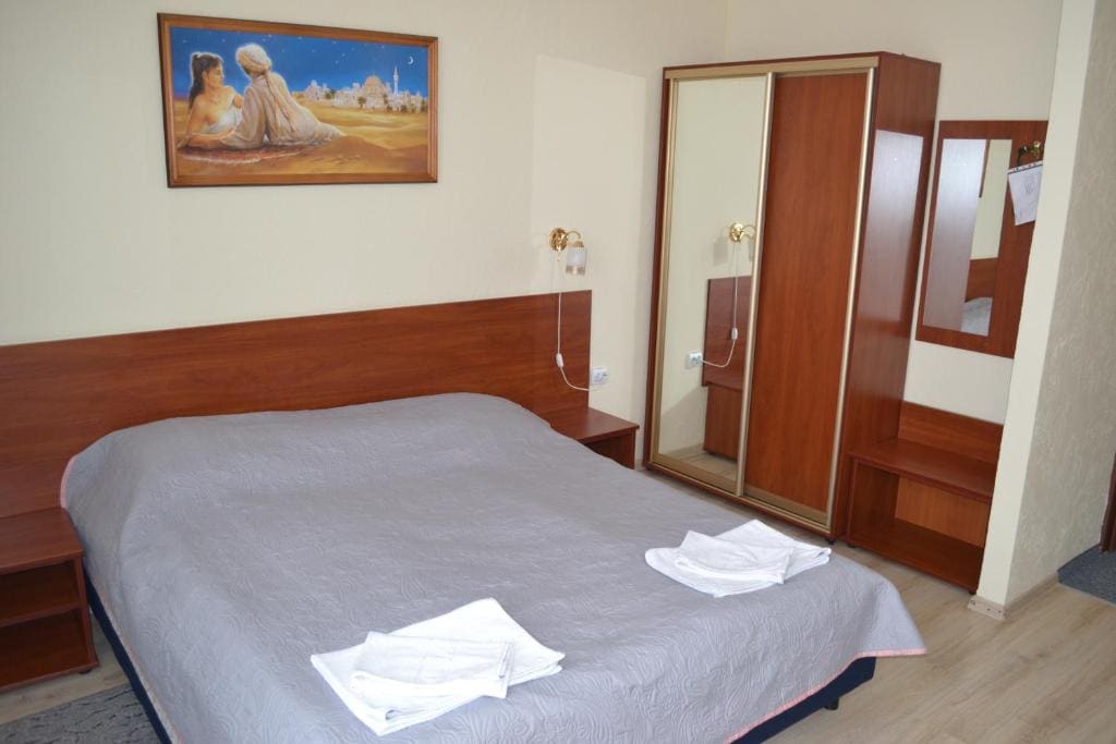 Standard Double Room room - Image 3