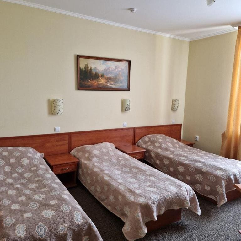 Classic Triple Room room - Image 1