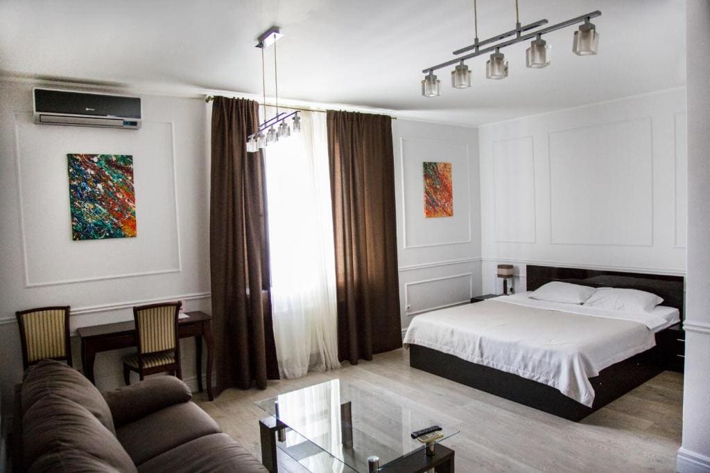 One-Bedroom Suite room - Image 1