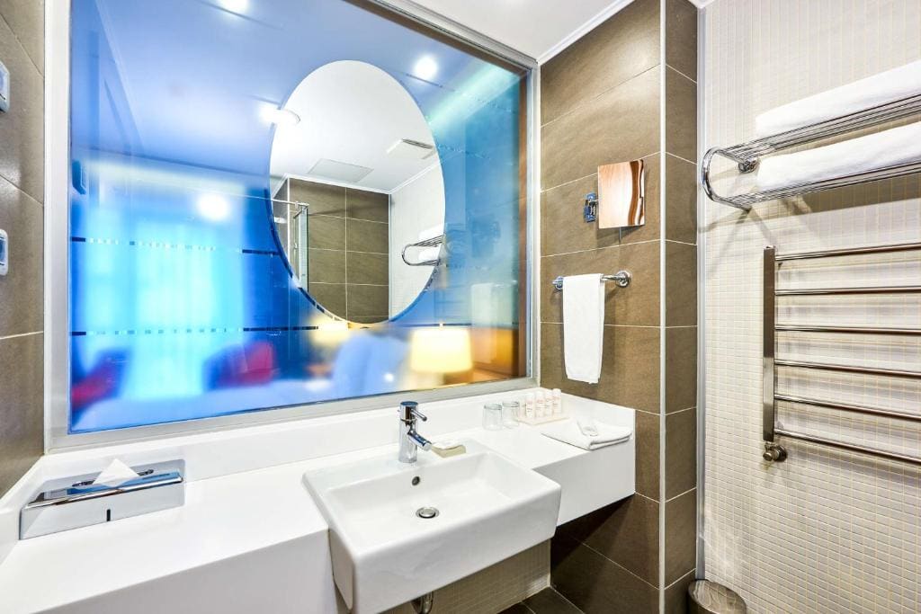Superior Double or Twin Room room - Image 2