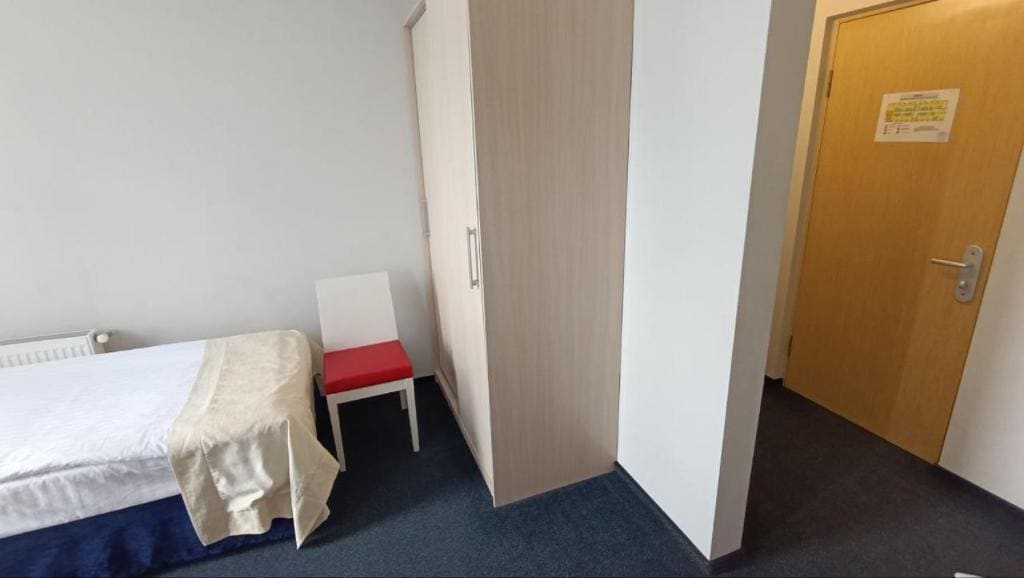 Studio - Disability Access room - Image 1