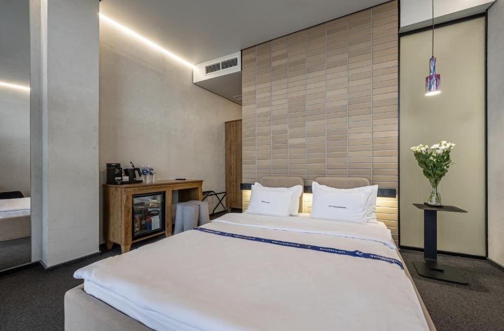 Suite room - Image 1