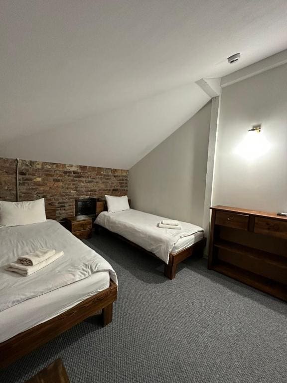 Comfort Quadruple Room room - Image 1