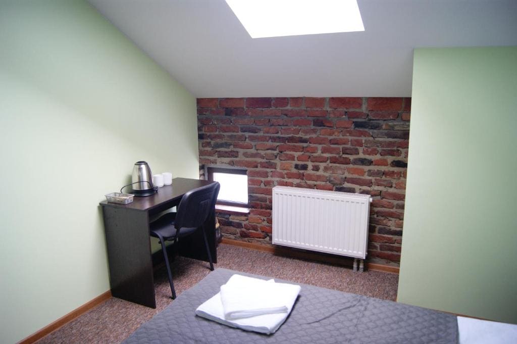 Double Room with Private Bathroom room - Image 3