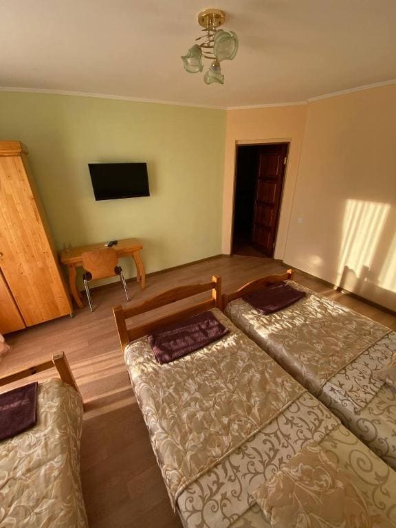 Triple Room with Bathroom room - Image 1
