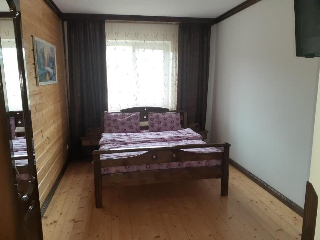 Double Room with Private Bathroom room - Image 2