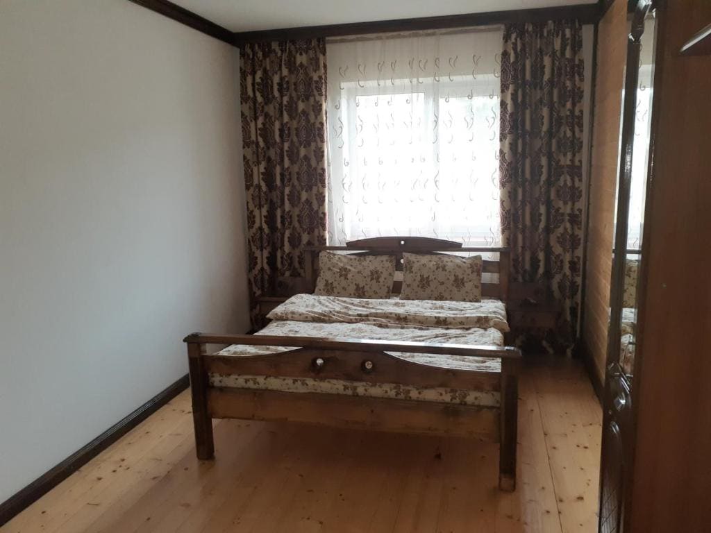 Double Room with Shared Toilet room - Image 1