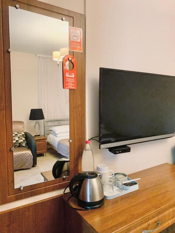 Double Room with Private Bathroom room - Image 1