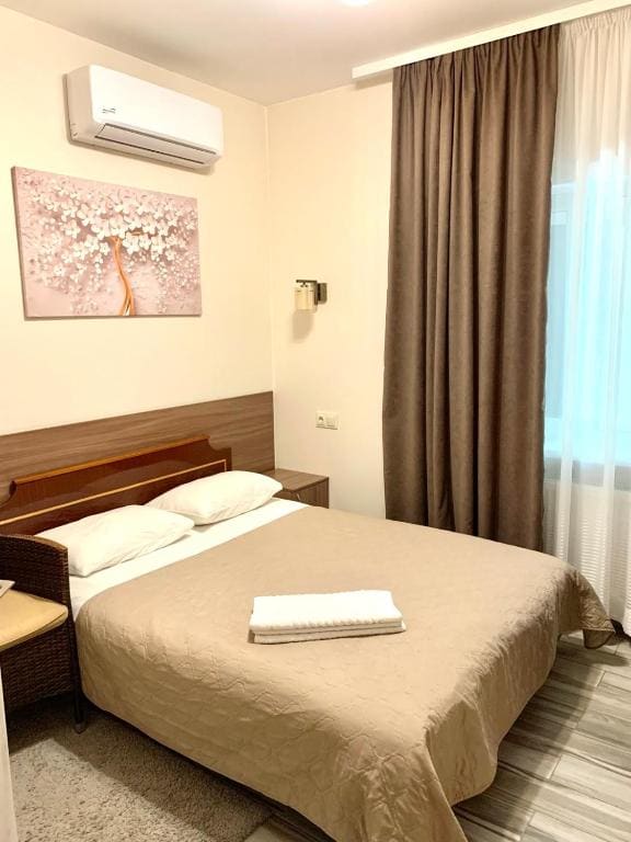 Standard Double Room room - Image 3