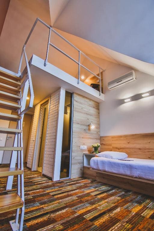 Double Room with Extra Bed room - Image 3