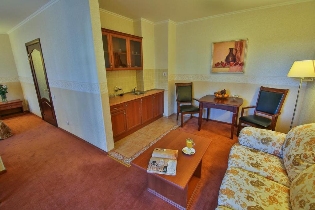 Apartment room - Image 1