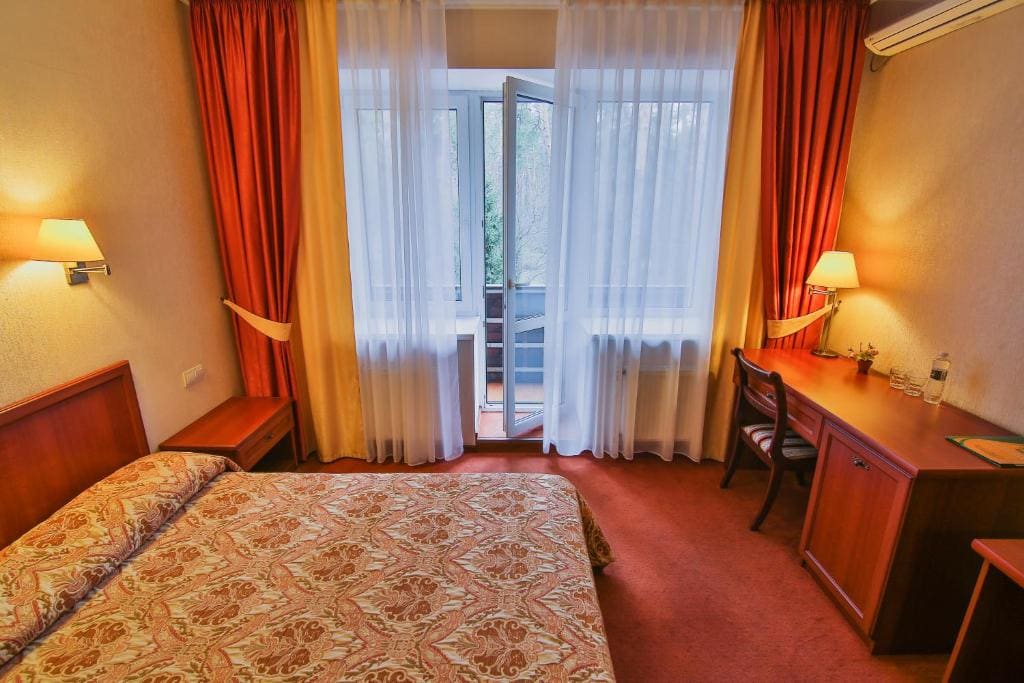 Standard King Room room - Image 2