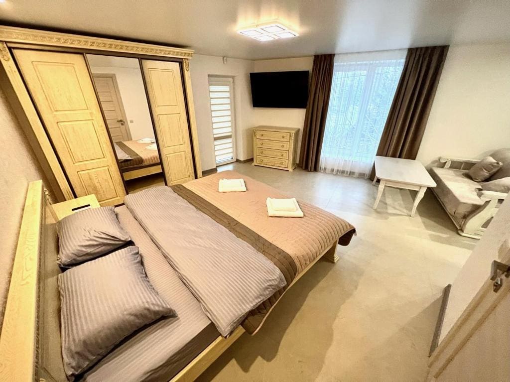 Apartment with Terrace room - Image 2