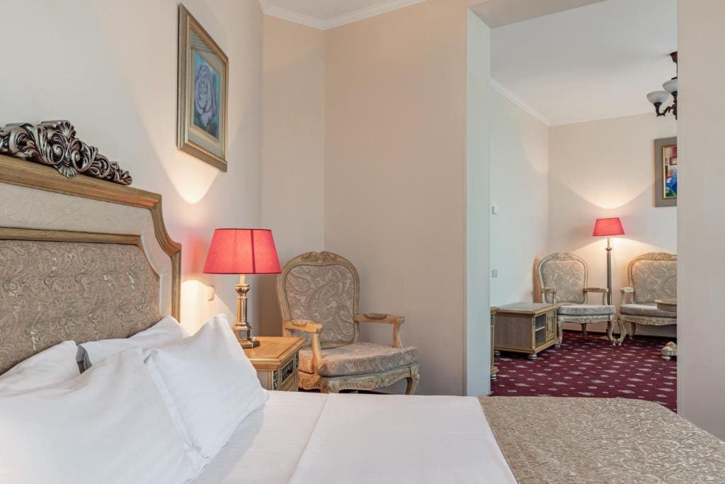 Standard Twin Room room - Image 1