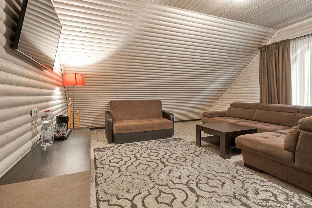 Suite - Attic room - Image 1