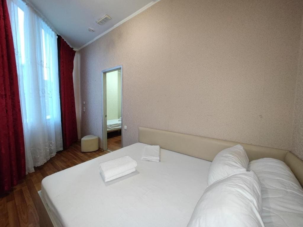 Quadruple Room room - Image 1