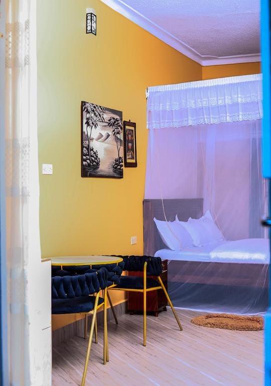 Deluxe King Room room - Image 3