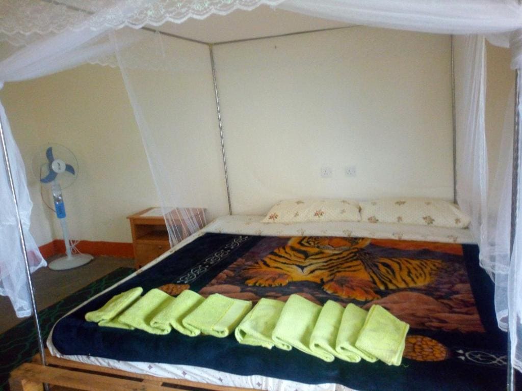 Budget Twin Room room - Image 3