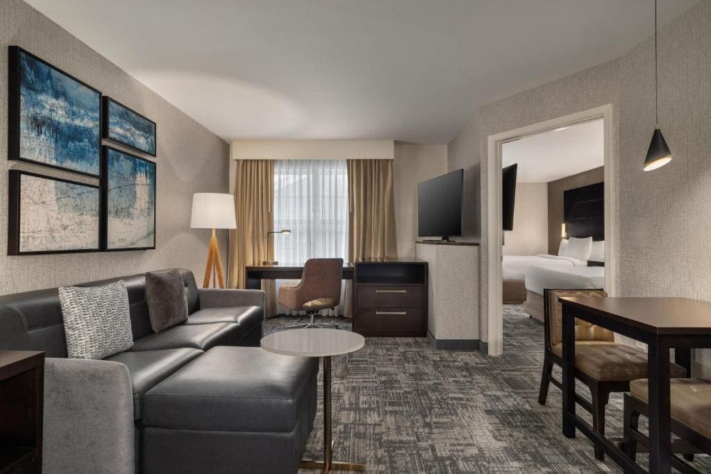 One-Bedroom Queen Suite with Sofa Bed room - Image 2