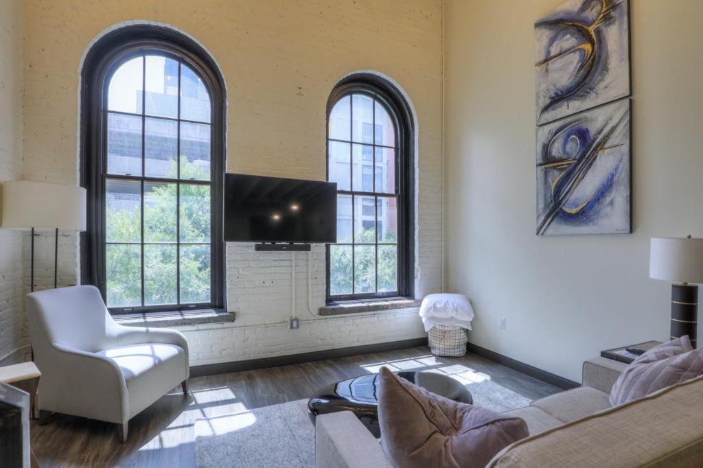 Legend Loft Suite room - Image 2