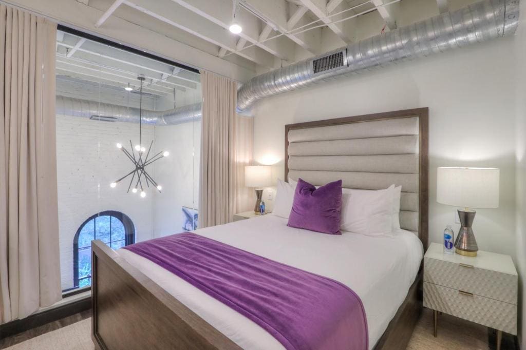 Legend Loft Suite room - Image 1